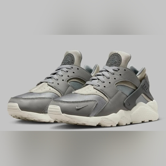 Nike Air Huarache Light Smoke Grey/Flat Pewter/Light Iron Ore FB8988-001 Size 12 - Picture 6 of 7